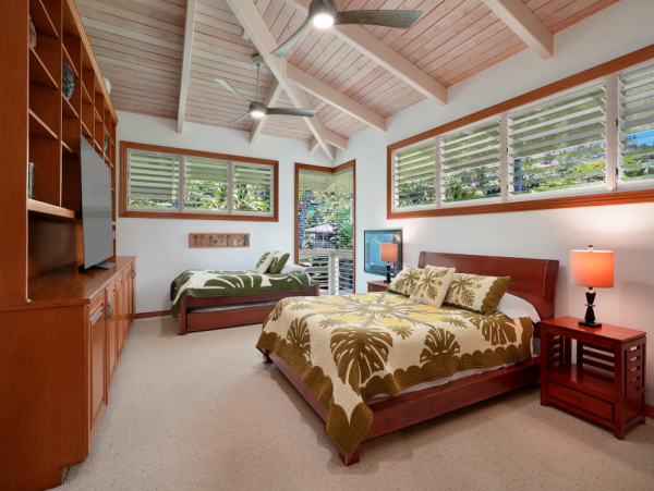 Experience Luxury in Moloa'a Bay - The Perfect Kauai Retreat